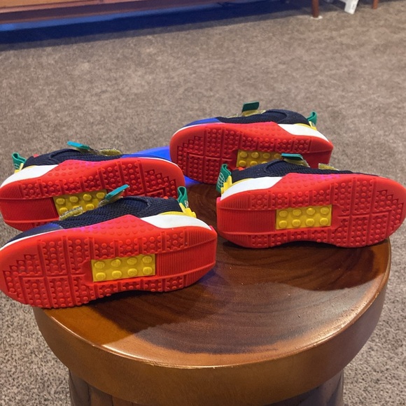 Adidas Lego sneakers super cool and in excellent condition! Toddler 7K US. - Picture 7 of 9